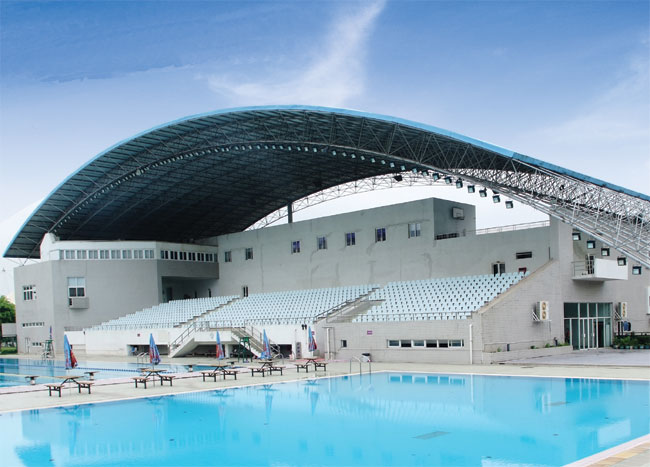 阿勒泰游泳馆网架